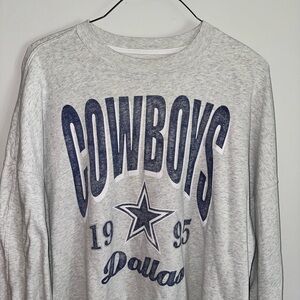 Abercrombie & Fitch Dallas Cowboys Grey Graphic Crewneck